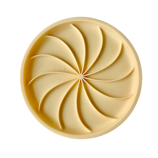 OLLIE B. GOOD wheelies lick mat & lid | buttercup