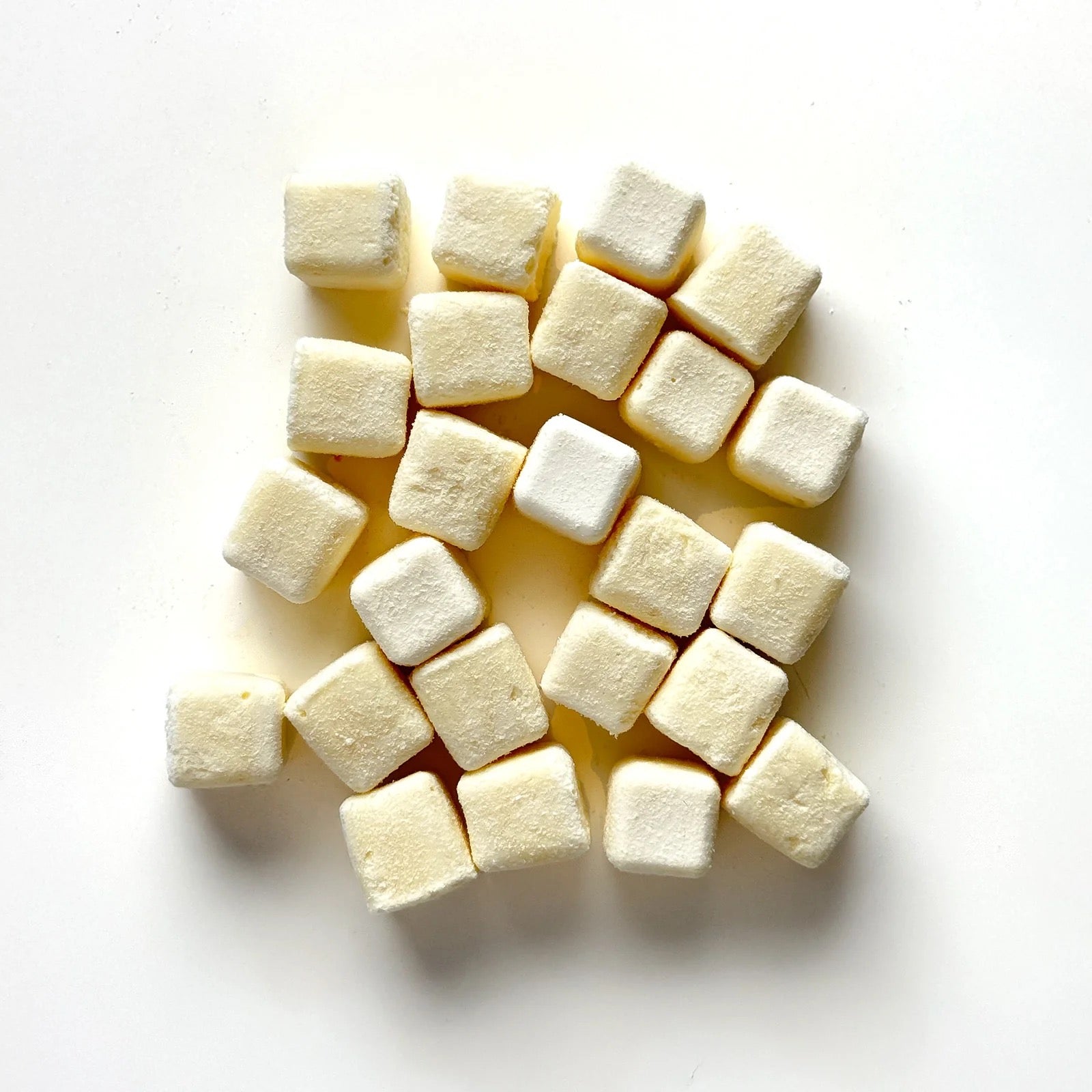 LOOPYPAWS Freeze-Dried Egg Yolk Goat Milk Cube